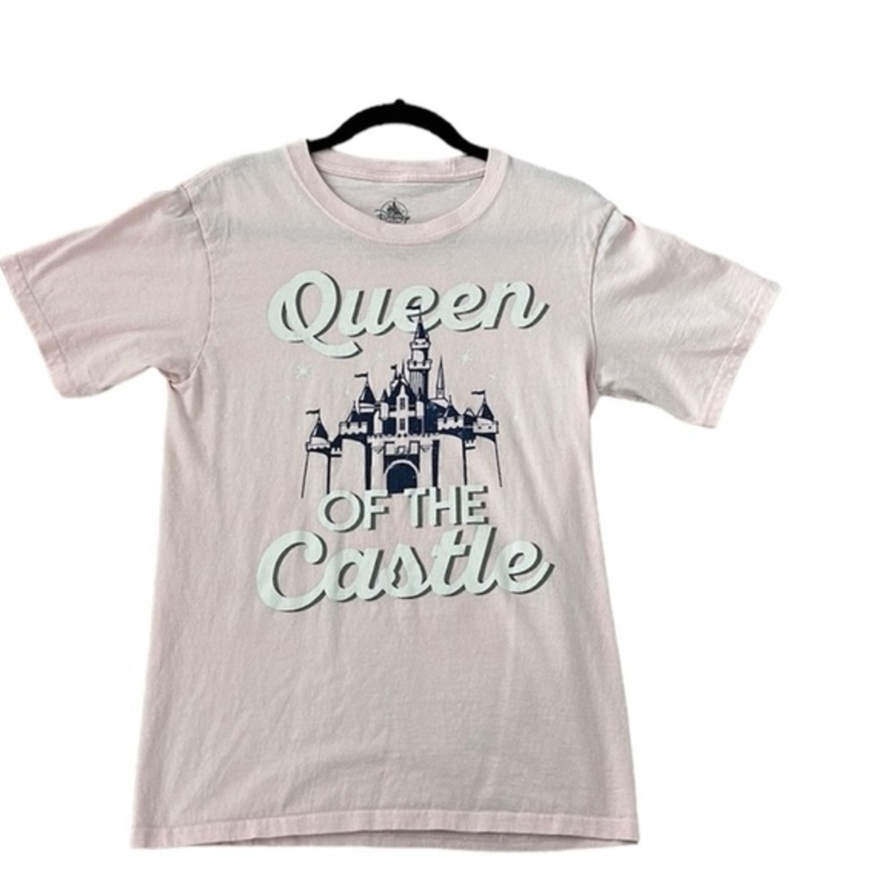 DISNEY PARKS | queen of the castle t shirt